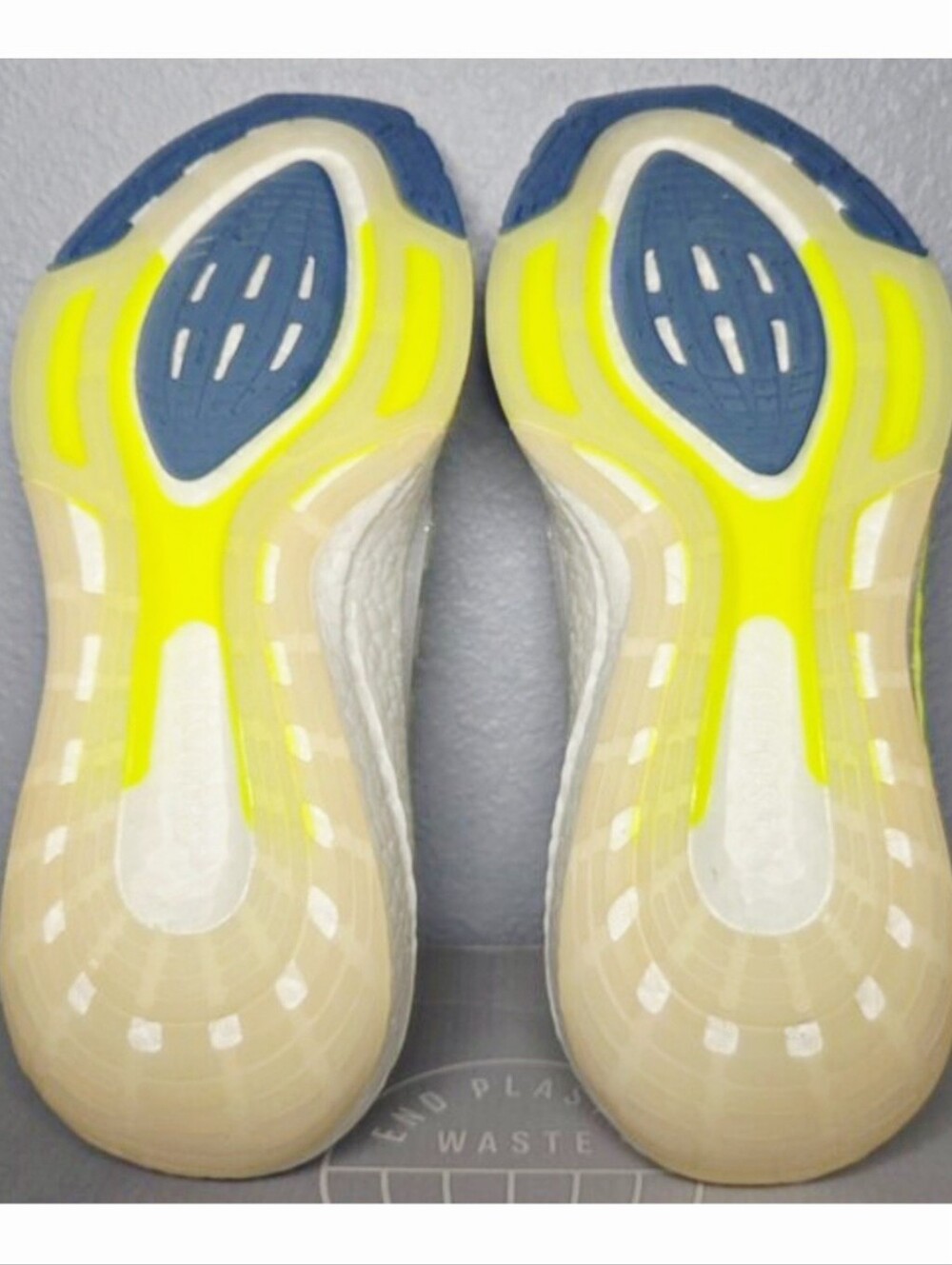 Adidas Ultraboost 22 Running Shoes – White,Grey,Blue,Yellow : Size W 6.5. NEW - Picture 8 of 12